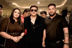 Govinda with family at jalwa club